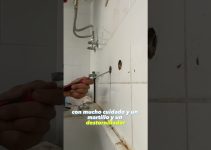 atasco crítico con salida de agua